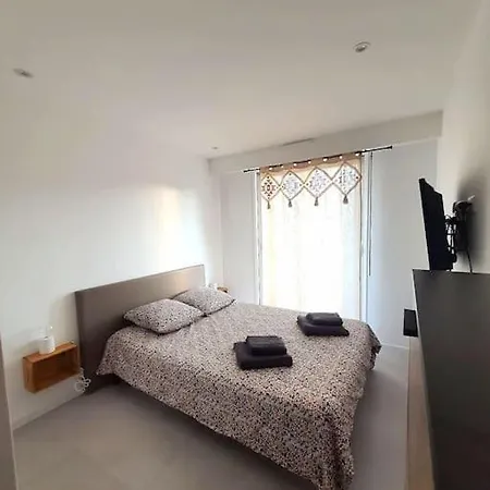 Moderne Centre-ville Apartment Vallauris